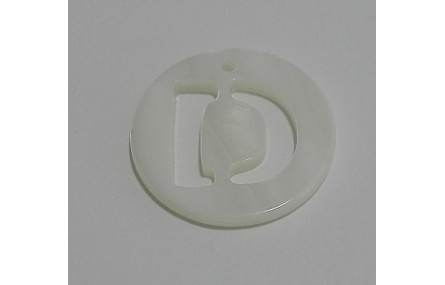 Letra calada 15mm Nacar D