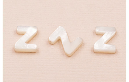 Letra Nacar Z 10mm agujero horizontal superior