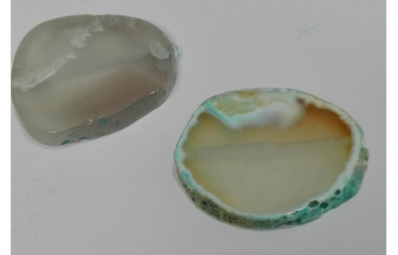 Agatha plana borde azulado 40-50mm*35-10mm