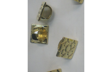 Baldosa Bilbao Oro 18*18mm para Regaliz