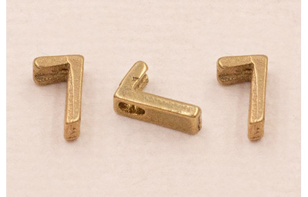 Pieza Número 7 7*6*2 Oro