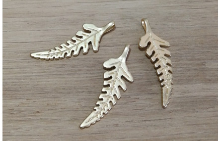 Pieza Hoja de Helecho 30mm Oro Mate