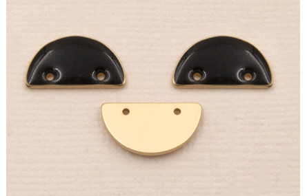 Cuenta Semicirculo 15*7mm esmalte Negro