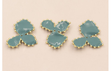 Trebol esmaltado ribetes dorados 20*25mm Azulado