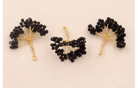 Ramillete 16 pétalos de Abalorio  20*20mm Negro