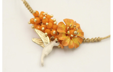 Pulsera hilo fino dorado con nudo serpiente, burru