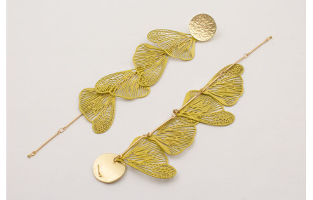 Pendientes perno disco dorado mate con cadena list