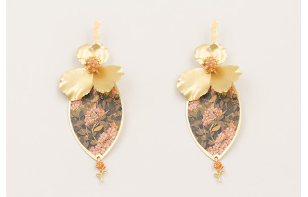 Pendientes perno lamina satinada con flor dorada m