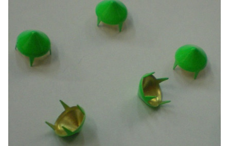 Tachuela cónica 10mm Verde fluor