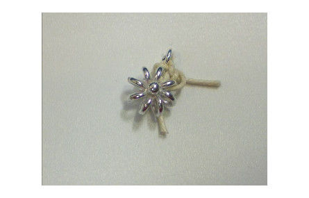 Flor de aretes 7mm diam. Plata