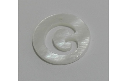 Letra calada 15mm Nacar G