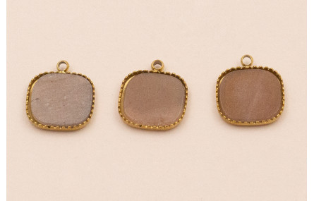 Colgante S.Steel 316L cuadrado 10*10 Piedra Topaz