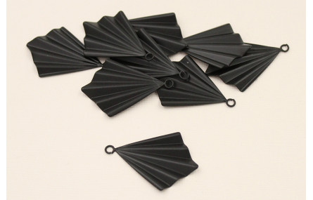 Cuenta Abanico plisado triangular 37*30mm Negro