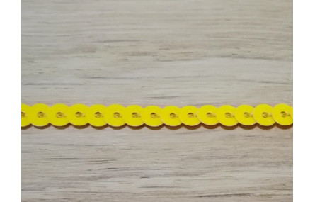 Tira de lentejuelas de 4mm Mostaza